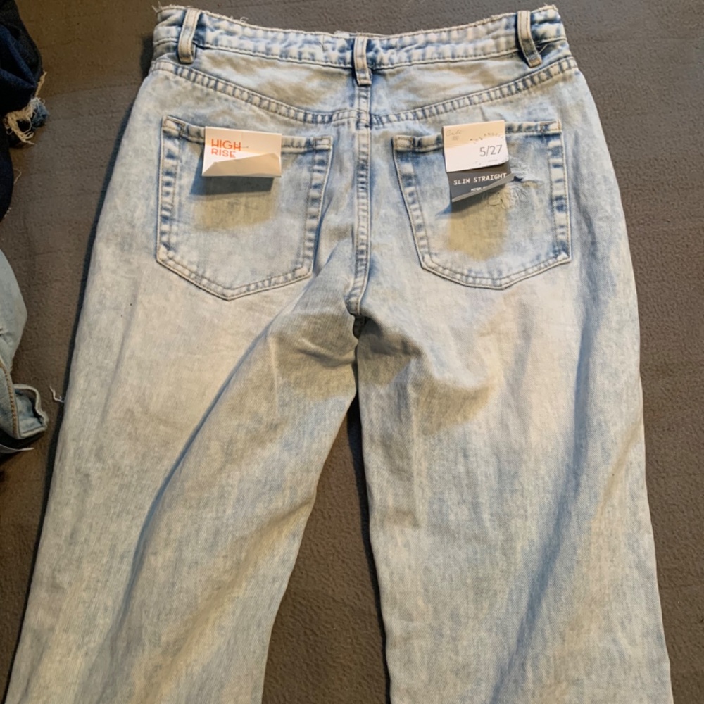 clothes - Picture 2 of 2